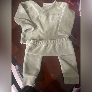 Baby greenish soft warm out fit